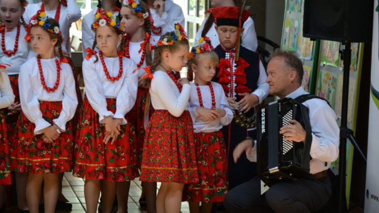 „PrzeCisza” ODEBRAŁA NAGRODĘ I ZAŚPIEWAŁA