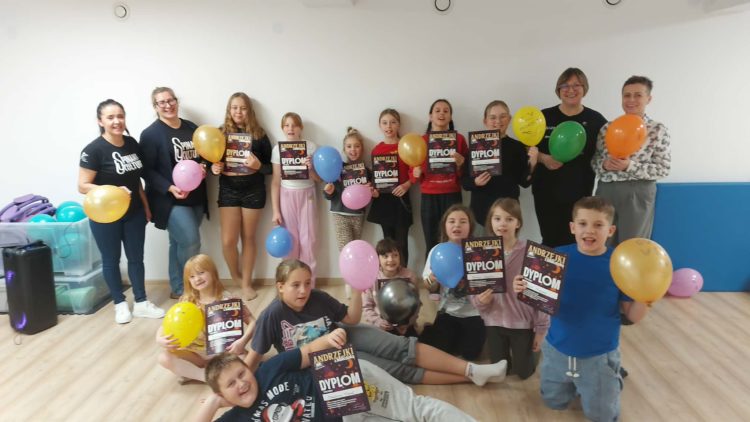 ZABAWA ANDRZEJKOWA Z BIBLIOTEKĄ