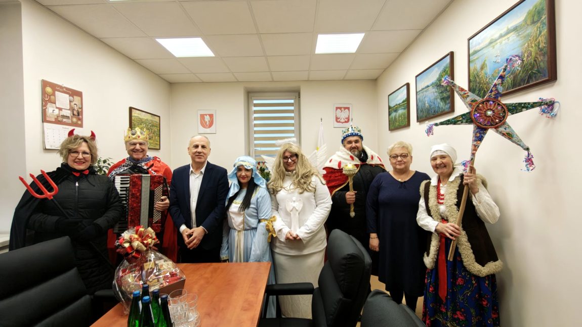 KOLĘDOWANIE Z BIBLIOTEKĄ W PRZECISZOWIE