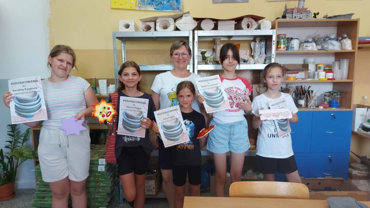 WYOBRAŹNIA ZAKLĘTA W GLINIE, CZYLI ZAJĘCIA CERAMICZNE
