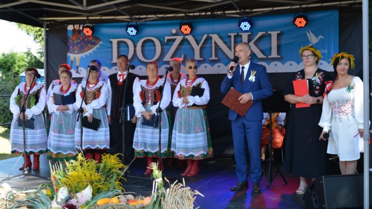 DOŻYNKI W PIOTROWICACH – ŚWIĘTO PLONÓW I WSPÓLNOTY