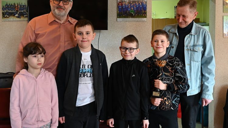 SUKCESY SZACHISTÓW Z PRZECISZOWSKIEGO „SZEWCZYKA”