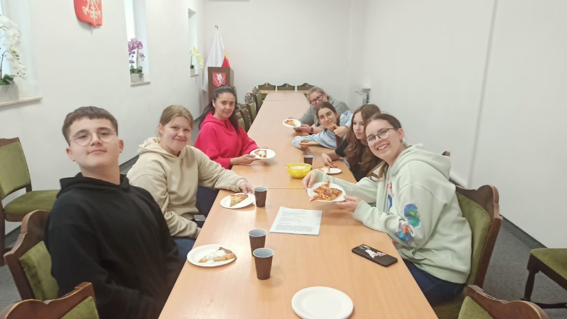 PIZZA W BIBLIOTECE, CZYLI ZAJĘCIA KULINARNE